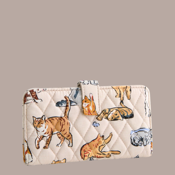 New Vera Bradley Essential Tab Wallet A CAT’s LIFE Multi Beige - Picture 1 of 3